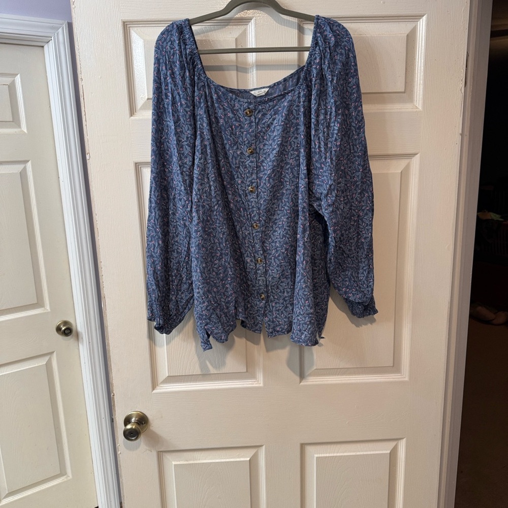 Caslon 4X Blue Floral Button-Up Blouse Pink Accents | Gathered Wrist | Nordstrom